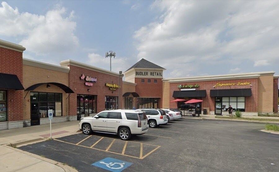 More Photos Of 320-352 S Budler Rd, Romeoville Unknown For Lease