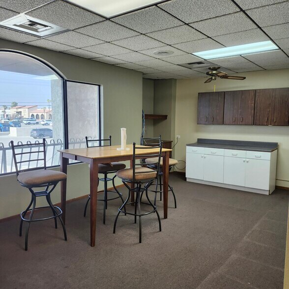 More Photos Of 30 Acoma Blvd S, Lake Havasu City Office For Lease