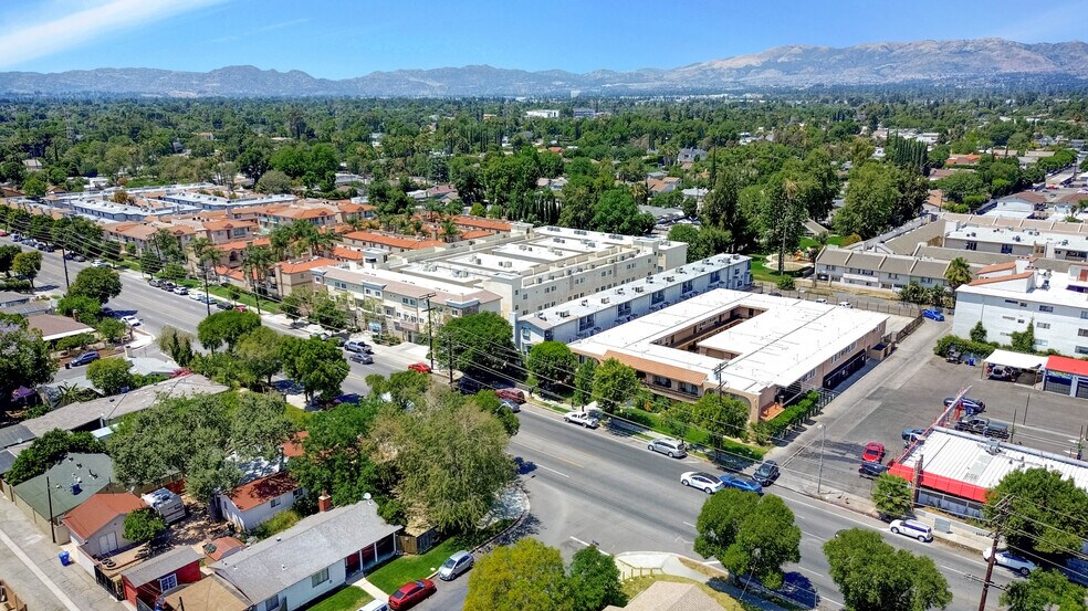 More Photos Of 18547 Saticoy St, Reseda Apartments For Sale
