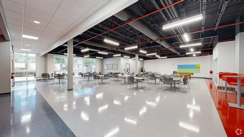 More Photos Of 11601 Research Cir, Alachua Office For Sale