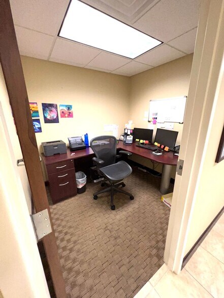 More Photos Of 225 Gordons Corner Rd, Manalapan Township Medical For Lease