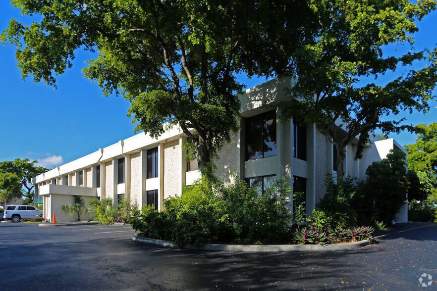 More Photos Of 1300 N Federal Hwy, Boca Raton Medical For Lease