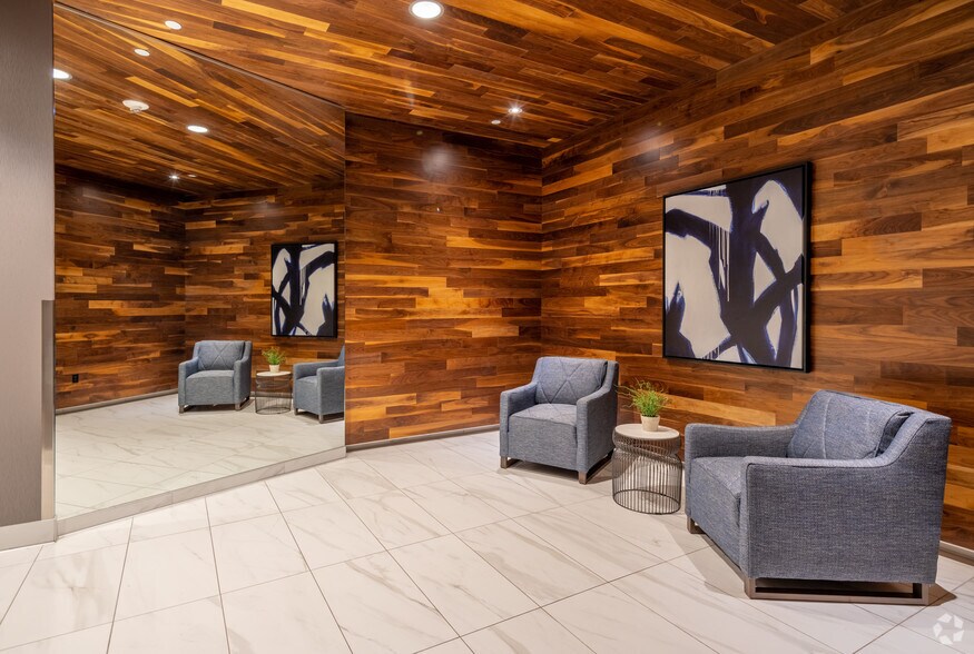 More Photos Of 1369 Spruce Pl, Minneapolis Apartments For Lease