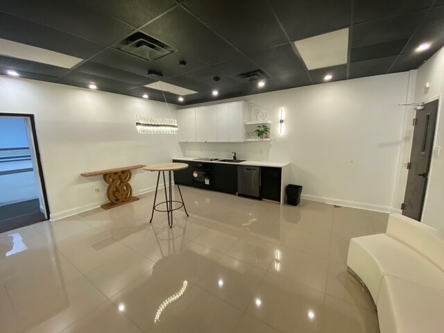 More Photos Of 61 Whittaker St, Riverside Specialty For Sale