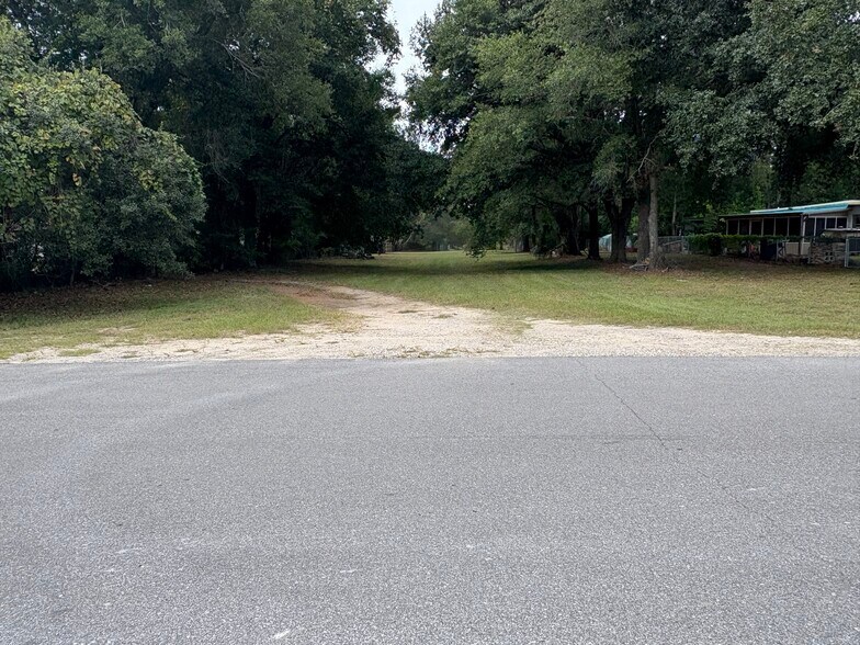 More Photos Of 290 Pinewood Lane, Pensacola Land For Sale