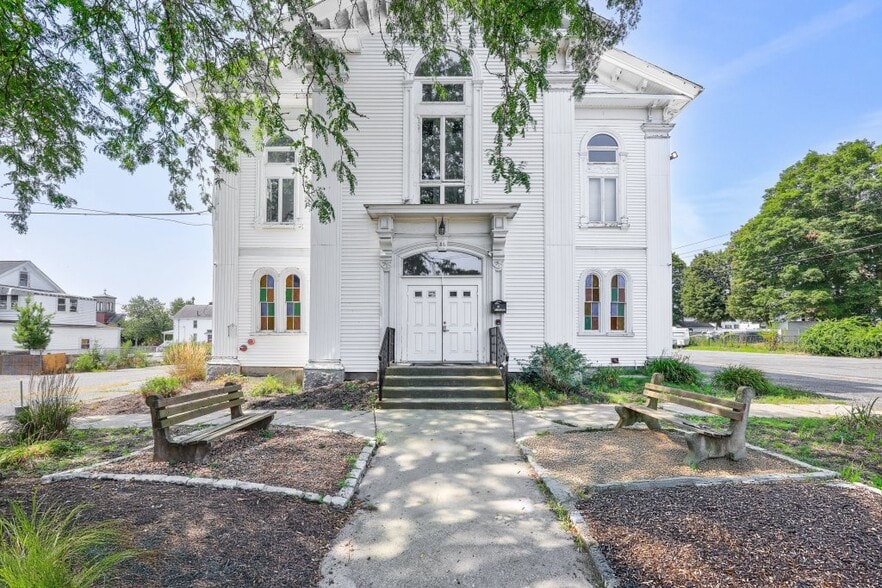 More Photos Of 86 Pleasant St, Marlborough Religious Facility For Sale