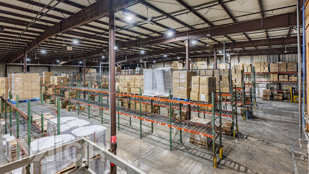 More Photos Of 3001 N 7th St, Harrisburg Warehouse For Lease