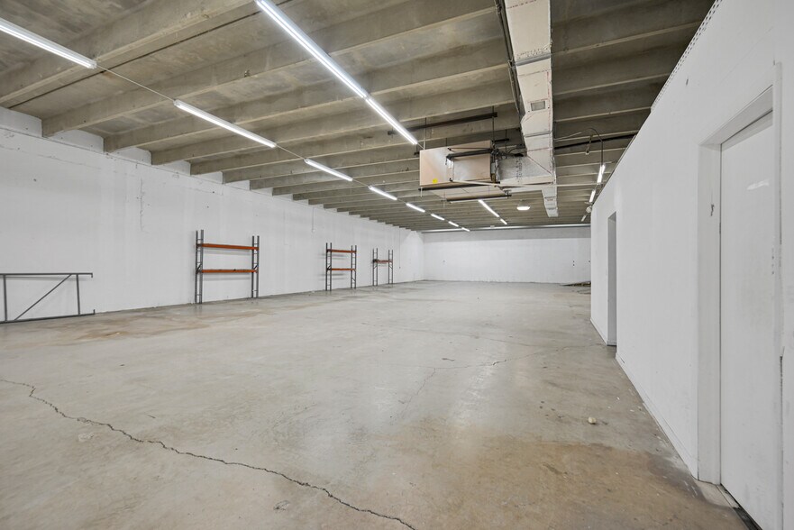 More Photos Of 523-529 NW 28th St, Miami Loft Creative Space For Sale