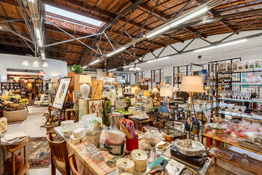 More Photos Of 47 S Main St, Ipswich Storefront Retail Residential For Sale