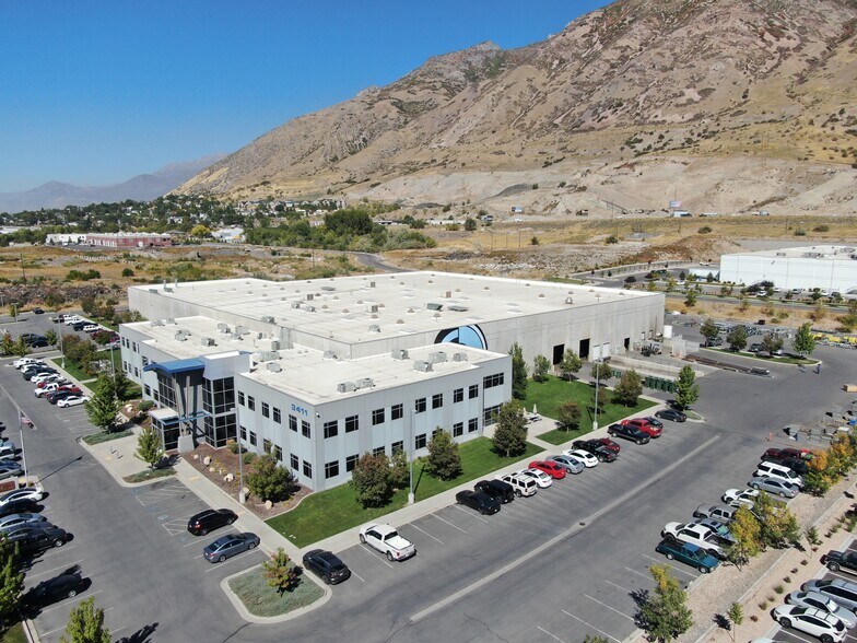 More Photos Of 3411 S Mountain Vista Pky, Provo Manufacturing For Lease