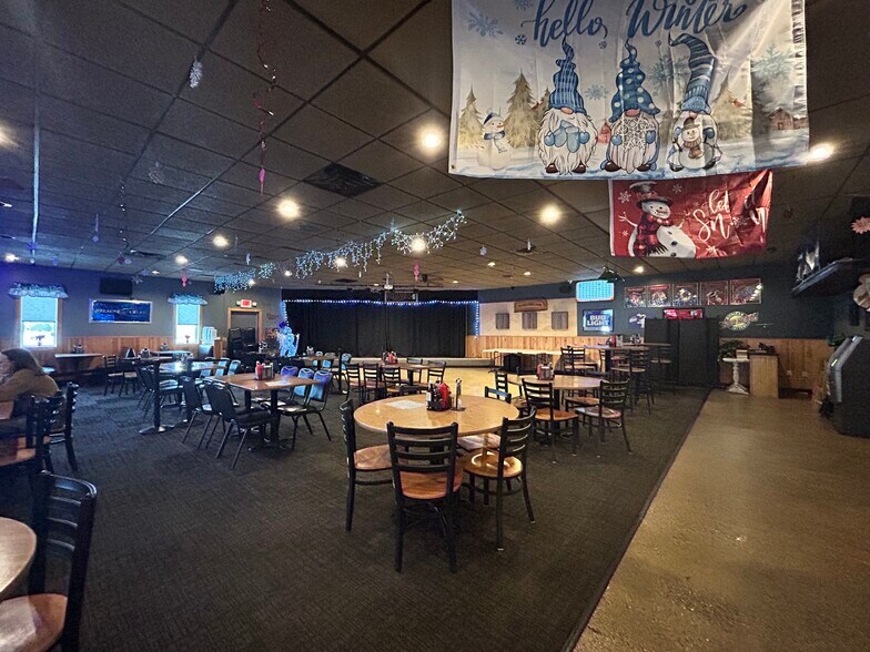 More Photos Of 3508 18th St, Wayland General Retail For Sale