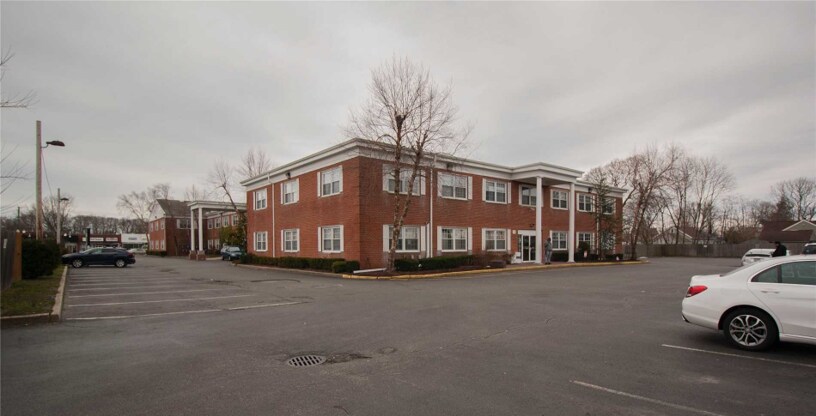 More Photos Of 475 E Main St, Patchogue Medical For Lease