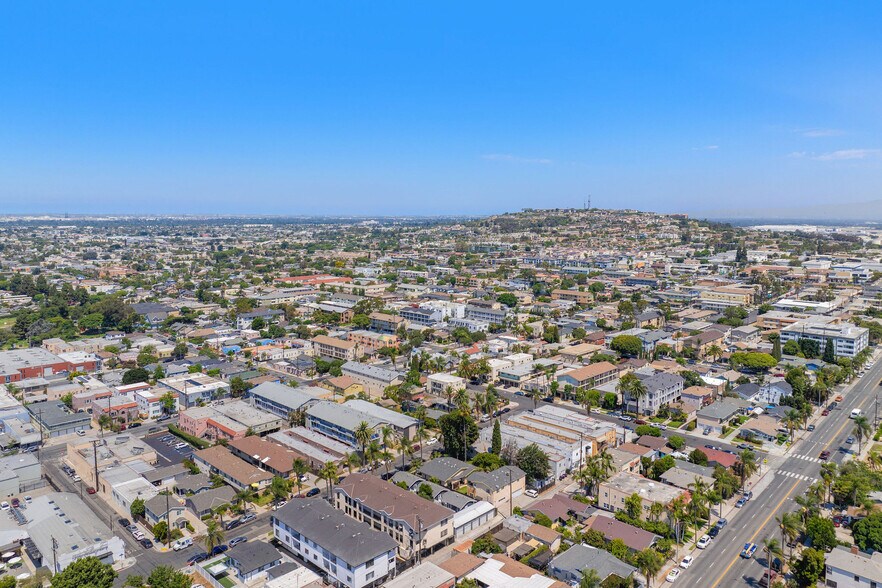 More Photos Of 1424 Coronado Ave, Long Beach Apartments For Sale