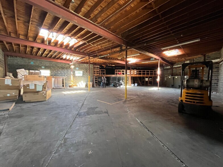More Photos Of 337-343 S Broadway, Gloucester City Distribution For Lease
