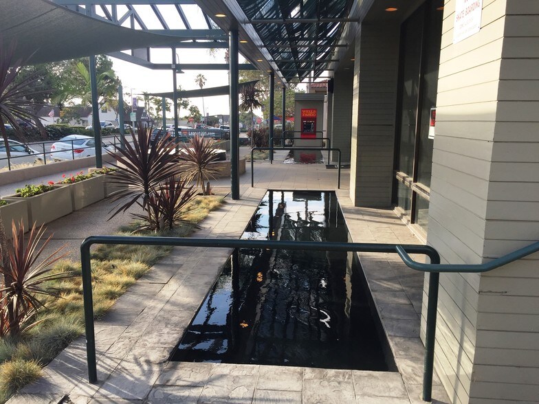 More Photos Of 1201 Camino Del Mar, Del Mar Storefront Retail Office For Lease