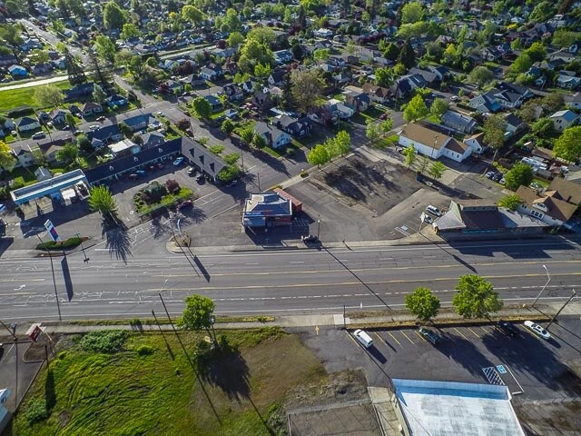 More Photos Of 501 Pacific Blvd, Albany Convenience Store For Sale