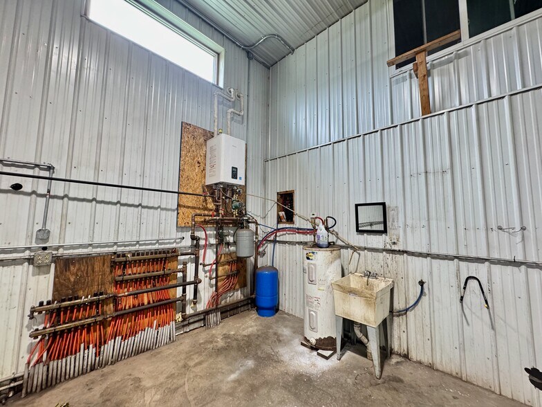 More Photos Of 7 Canaan Rd, Waymart Auto Repair For Sale