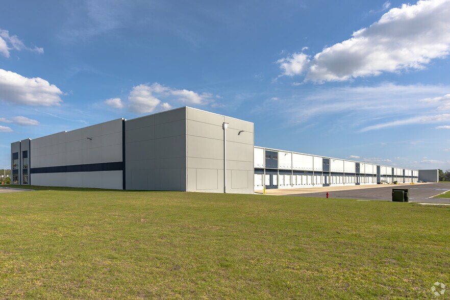 More Photos Of Drane Field @ S County Line Rd, Lakeland Unknown For Lease