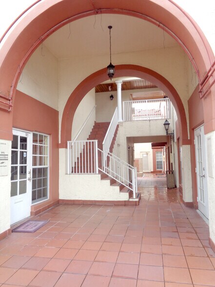 More Photos Of 7707 N University Dr, Tamarac Medical For Lease