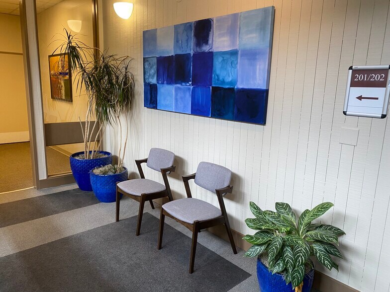 More Photos Of 5950 6th Ave S, Seattle Office For Sale