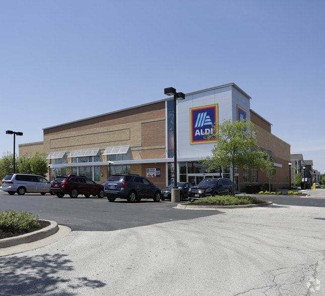 More Photos Of 2775 Showplace Dr, Naperville Unknown For Sale