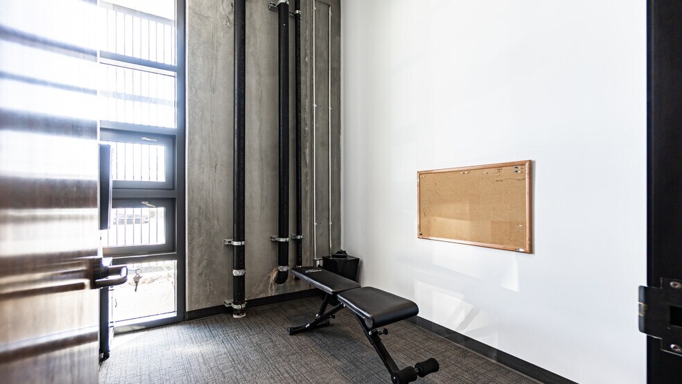 More Photos Of 701-723 N Douglas St, El Segundo Loft Creative Space For Lease