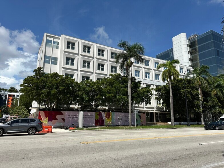 More Photos Of 3000 Biscayne Blvd, Miami Medical For Lease