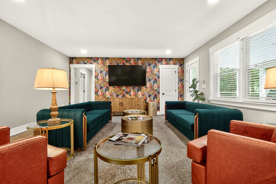 More Photos Of 1120 Central Ave, Summerville Office For Sale
