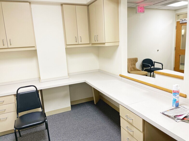 More Photos Of 1170 E Belvidere Rd, Grayslake Medical For Lease