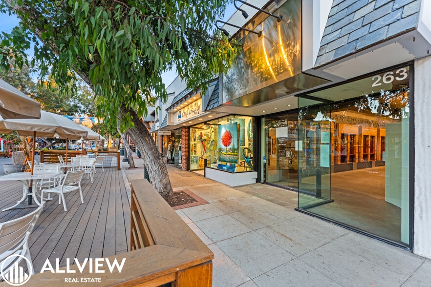 More Photos Of 265 Forest Ave, Laguna Beach Storefront For Lease