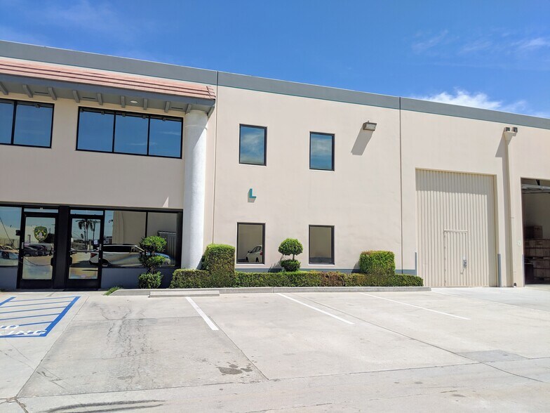 Primary Photo Of 11137 E Rush St, South El Monte Manufacturing For Lease