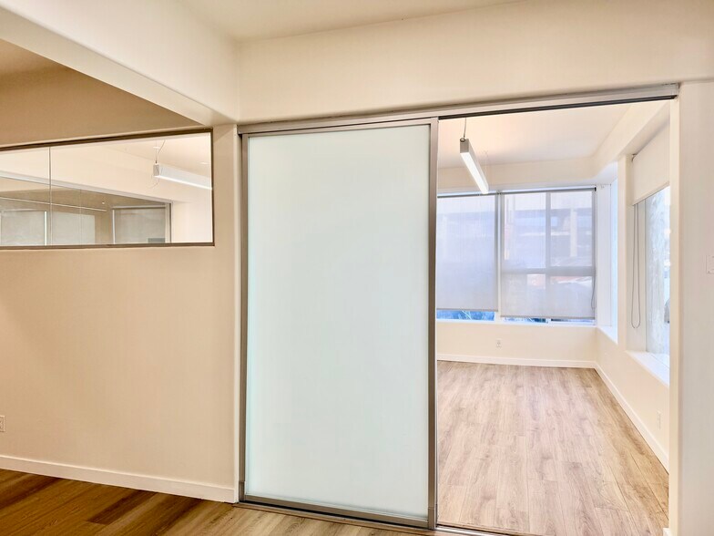 More Photos Of 49-57 Pier Ave, Hermosa Beach Storefront Retail Office For Lease