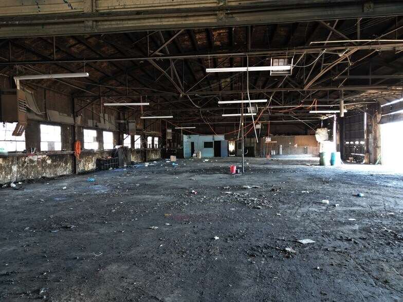 More Photos Of 259 Webster Ave, Memphis Warehouse For Sale