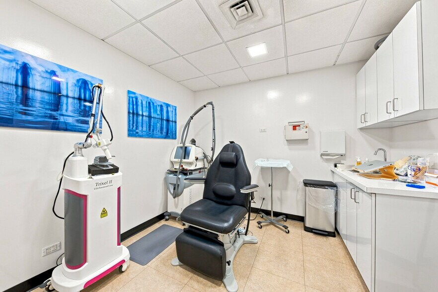 More Photos Of , New York Office For Sale