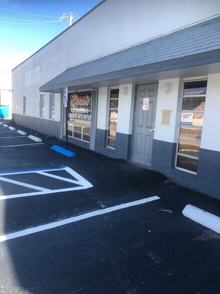 More Photos Of 810 NW 1st Ave, Boca Raton Warehouse For Lease
