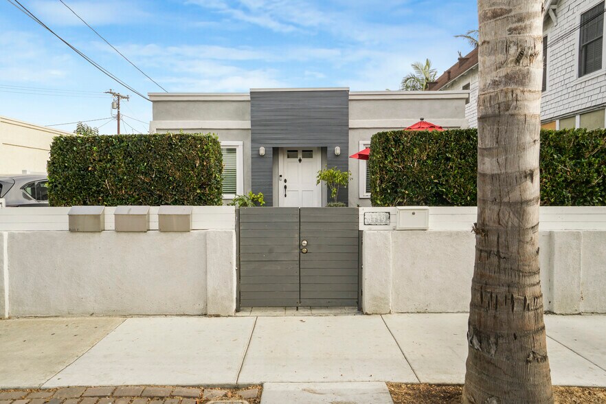 More Photos Of 1719 E Florida St, Long Beach Apartments For Sale