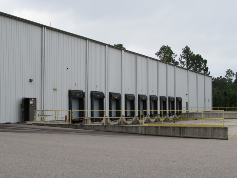 More Photos Of 1830 Carver Dr, Rocky Point Manufacturing For Lease
