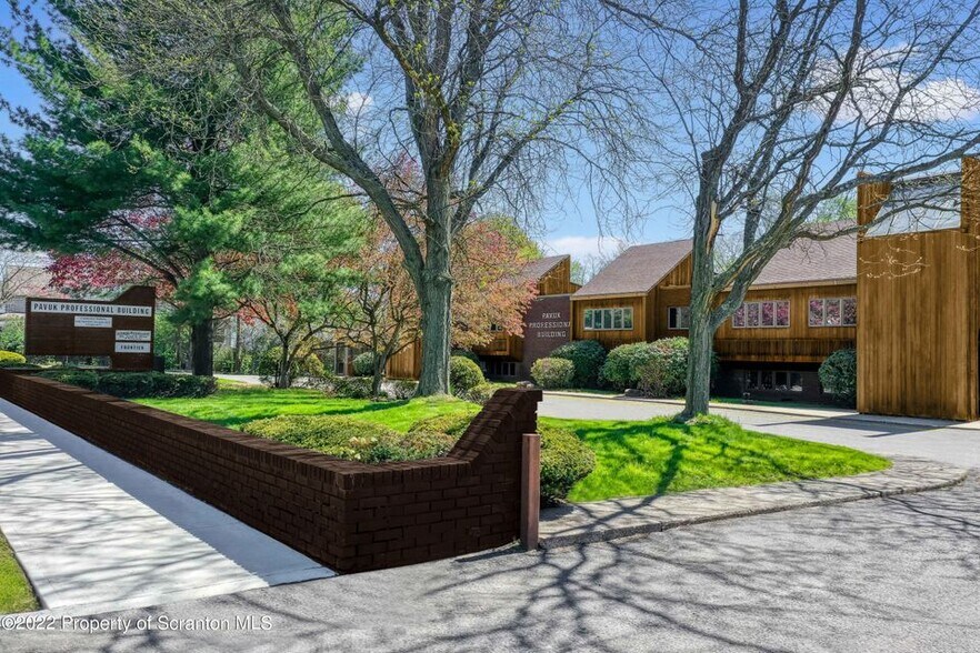 More Photos Of 200 Main St, Blakely Office For Lease