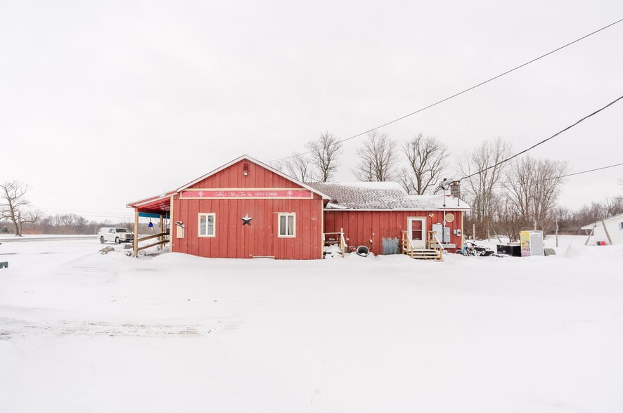 More Photos Of 8541 State Route 3, Henderson General Retail For Sale