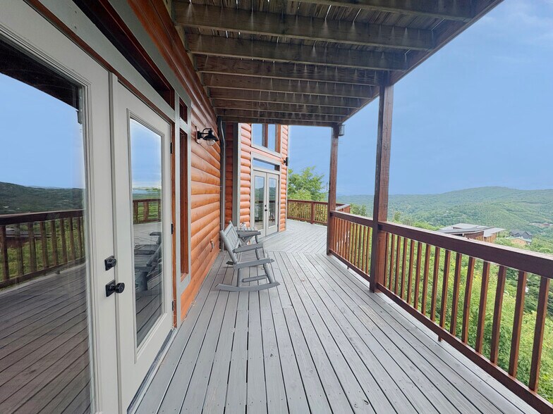 More Photos Of 433 Red Hawk Way, Gatlinburg Specialty For Sale