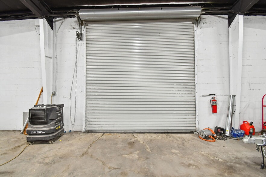 More Photos Of 13195 49th St N, Clearwater Warehouse For Sale
