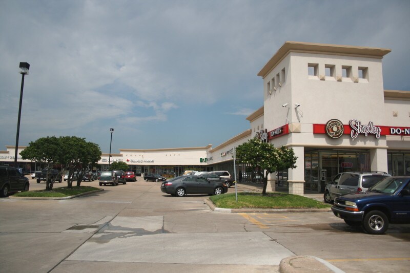 More Photos Of 6704-6750 S Hwy 6, Houston Unknown For Lease