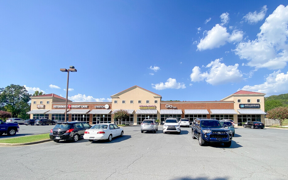 Primary Photo Of 14300 Cantrell Rd, Little Rock Unknown For Lease