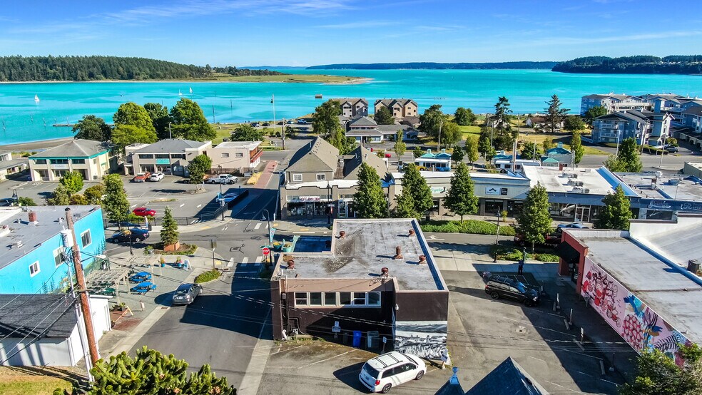 More Photos Of 740 SE Pioneer Way, Oak Harbor Office For Lease