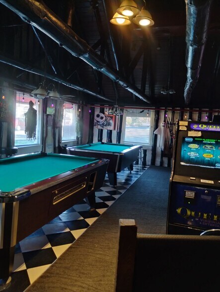 More Photos Of 2902 Brambleton Ave SW, Roanoke General Retail For Sale