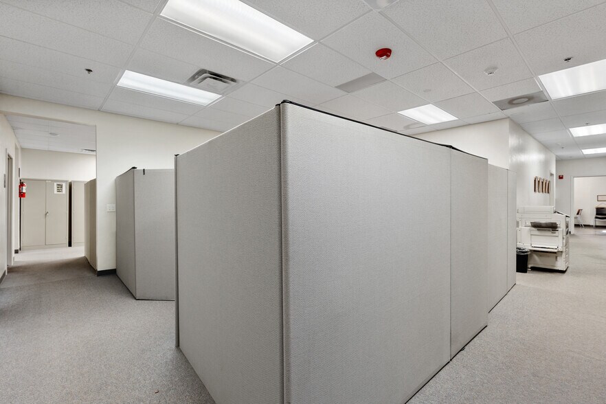 More Photos Of 3250 Tower Rd, Prescott Industrial For Sale