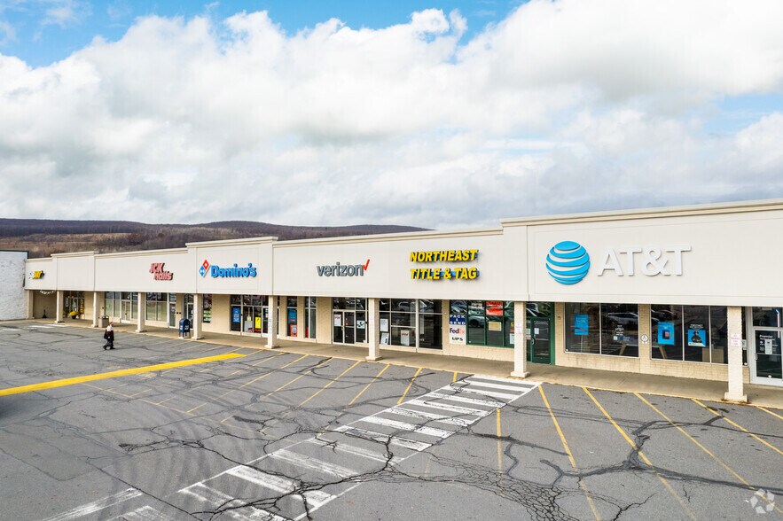 More Photos Of 6 Mill St, Carbondale Unknown For Lease