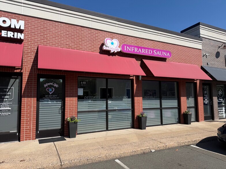 More Photos Of 644-658 Godwin Ave, Midland Park Storefront Retail Office For Lease