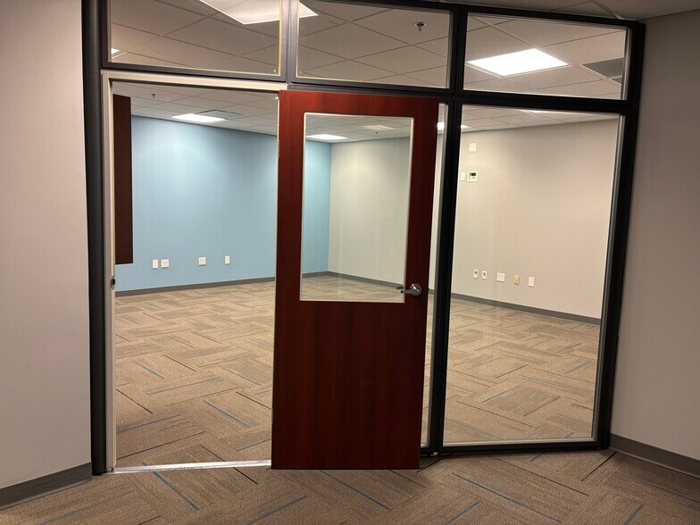 More Photos Of 2601 Blairstone Rd, Tallahassee Office For Lease