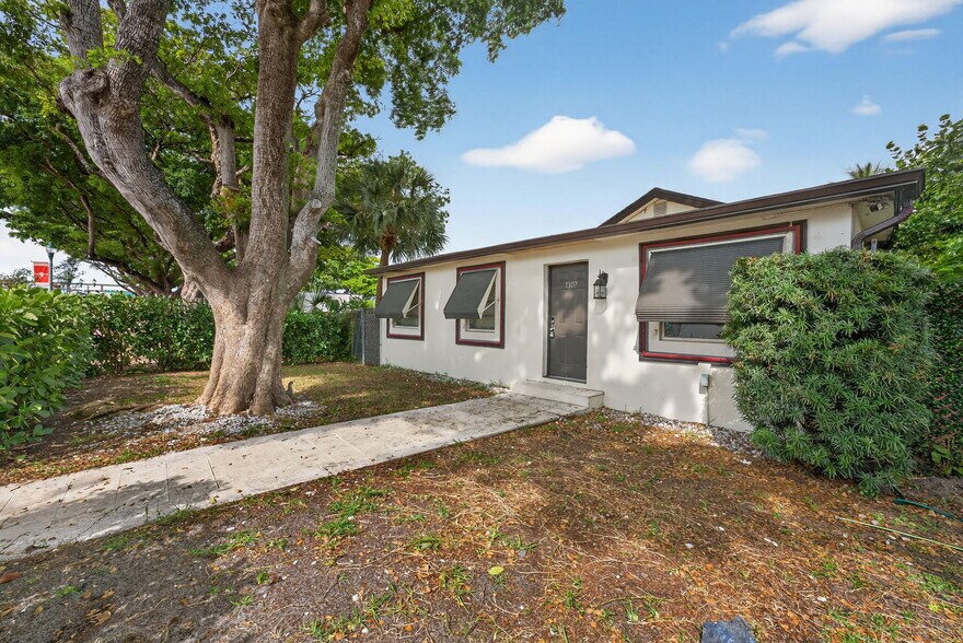 Primary Photo Of 1133 Atlantic Ave, Delray Beach Land For Sale